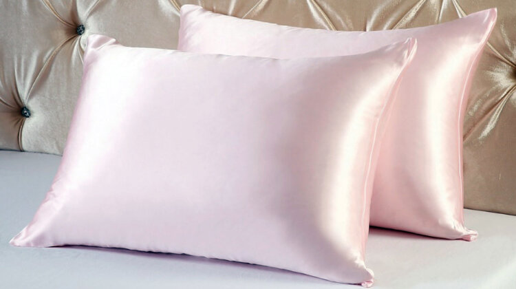 How To Wash Satin Pillowcases – Cleaning Guide